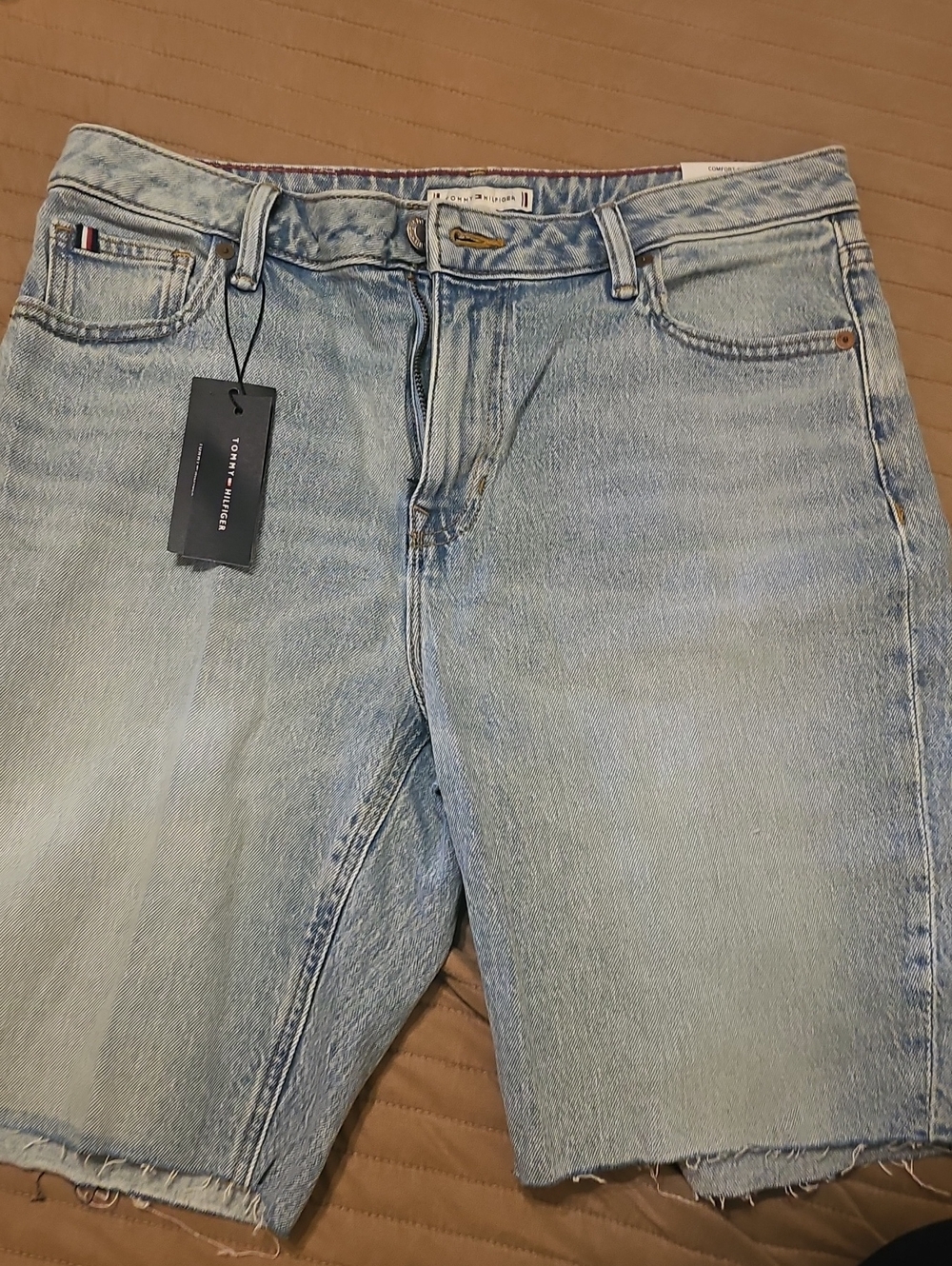 Tommy Hilfiger ,Light Wash Long Jean Shorts Sz 8
